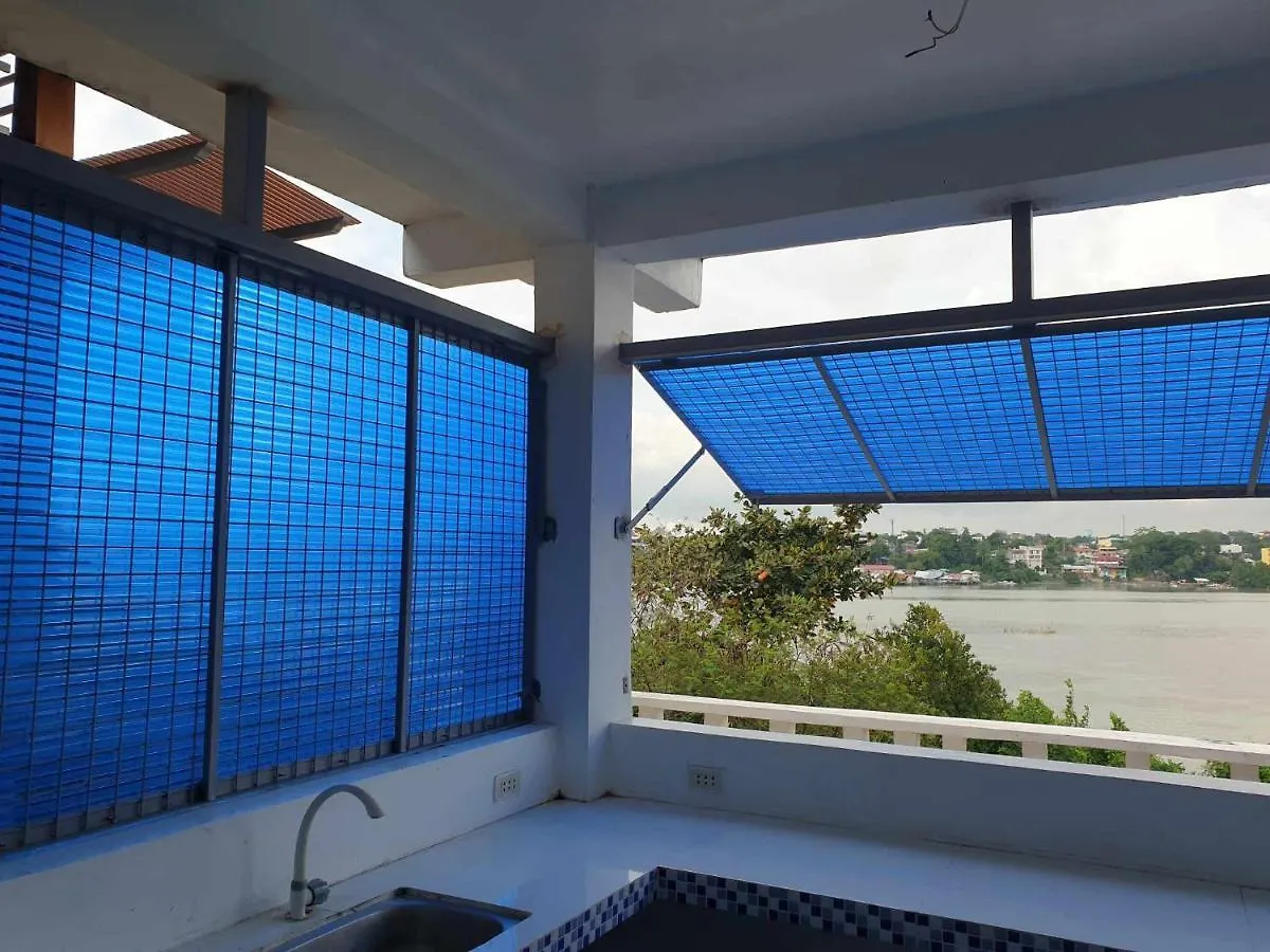 Dauis Wooden Guest House Gasa